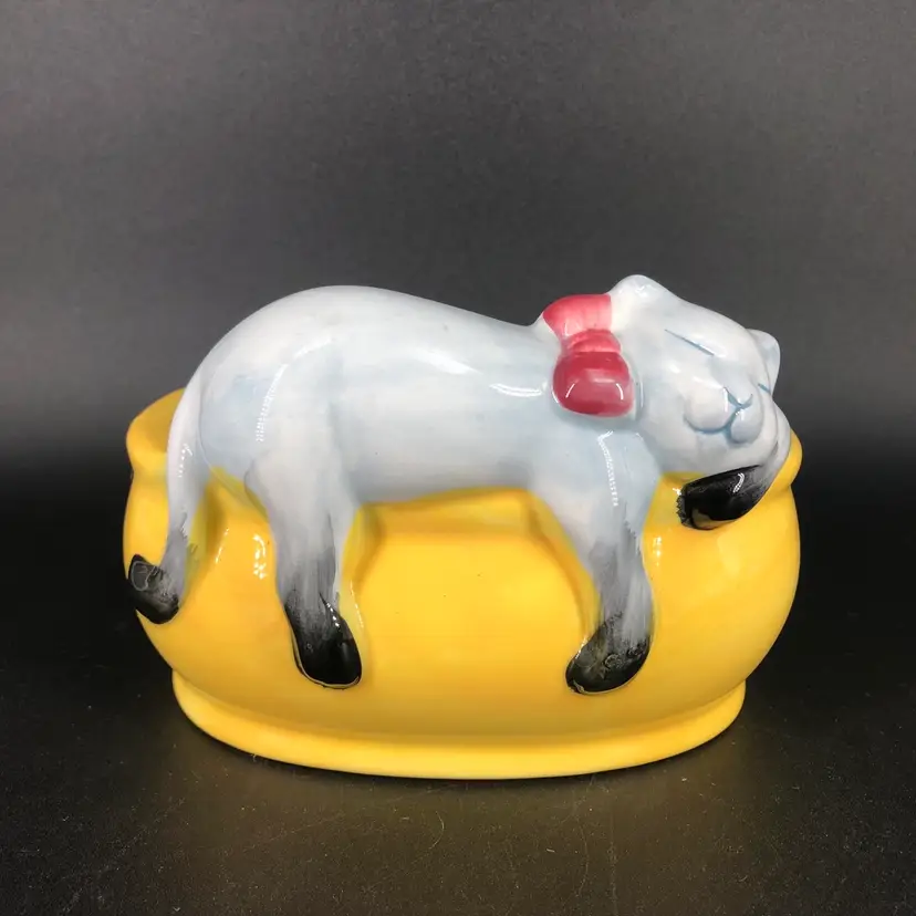 Vintage Sleepy Napping Kitty Cat Planter