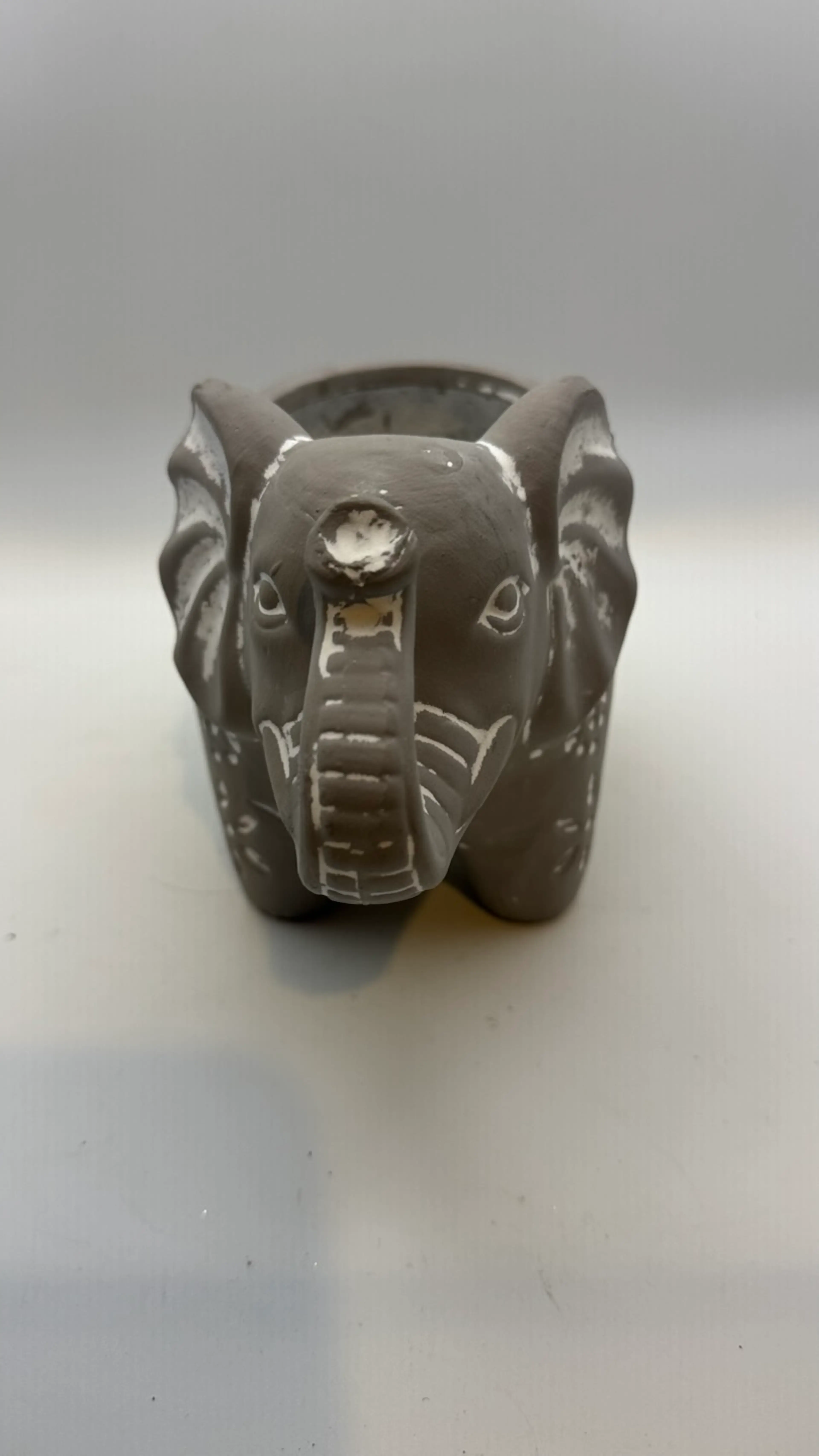 Image 2 of 6