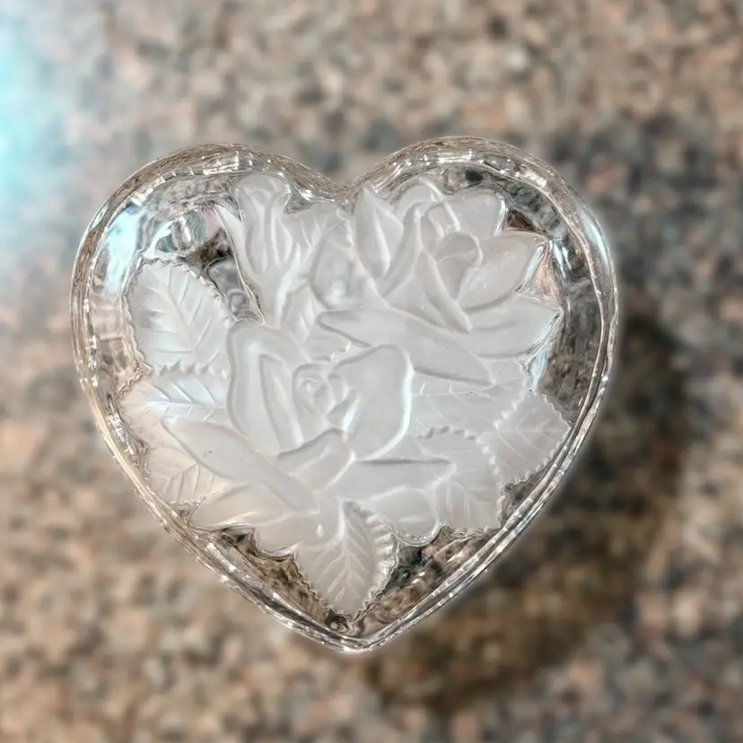 Vintage Studio Nova Floral Frosted Heart-Shaped Clear Glass Lidded Trinket Dish