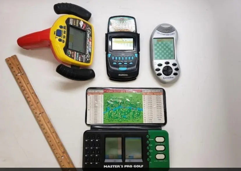 4 working vintage handheld games