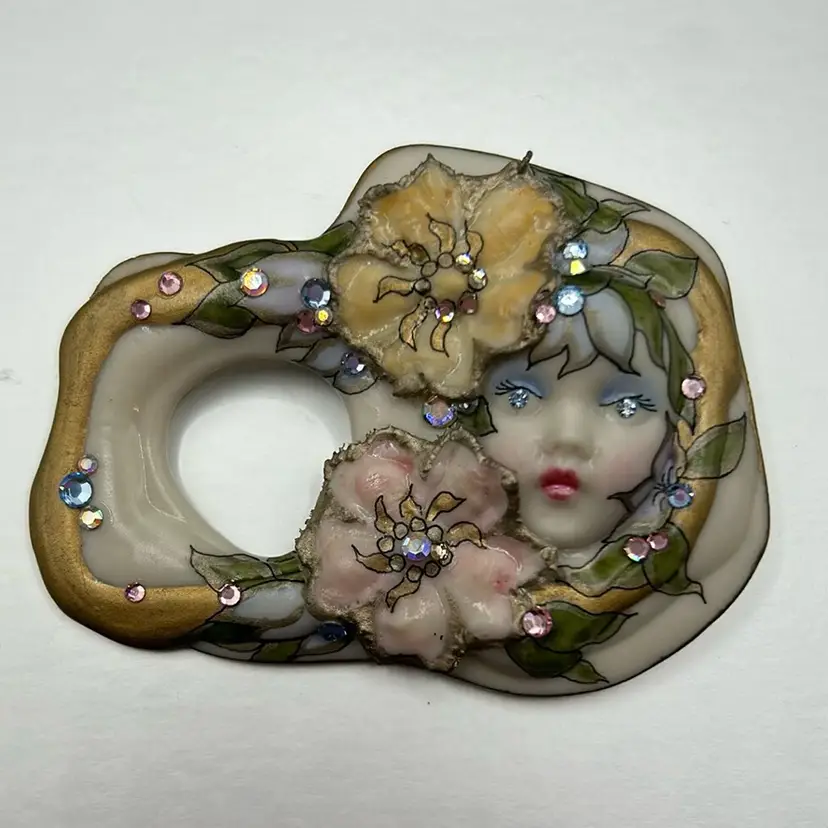 36 Vintage Adagio Signed Brooch