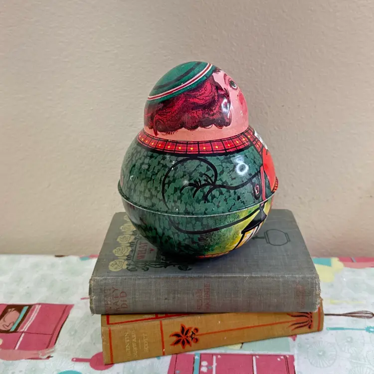 Vintage Roly Poly Christmas Caroler Tin Removable Head Cheinco 1982