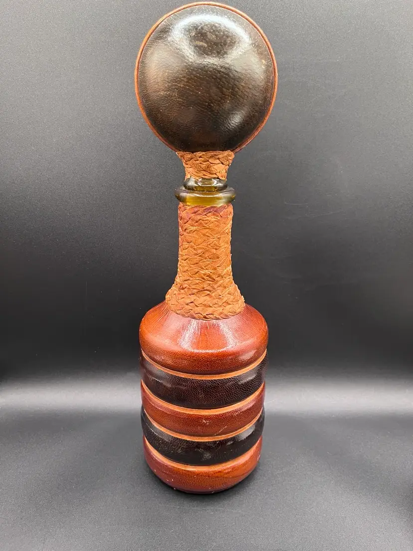 Italian Leather Wrapper Glass Liquor Decanter With Large Ball Stopper 14” READ