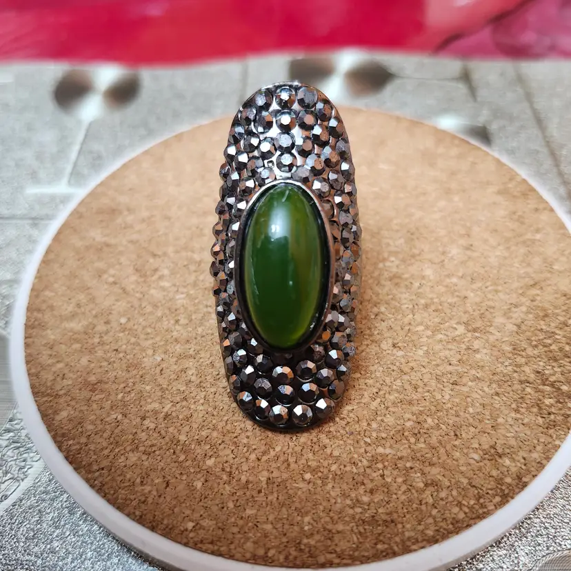 Emerald Allure Statement Ring Size: 9