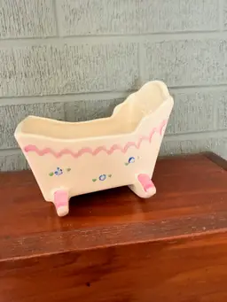 Vintage Ceramic Baby Cradle Planter, Pink Nursery Planter, Rocking Bassinet Planter, Mid Century Nursery Decor, Baby Shower Decor, Vintage Nursery Gift