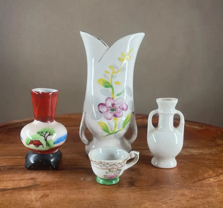 Made in Occupied Japan Miniature Decorative Vases and Tea Cup  Mini Shelf Lot