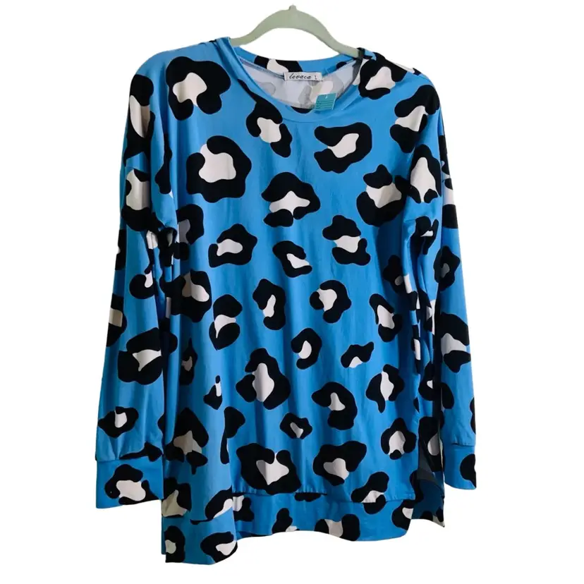 Levaca Women’s Long Sleeve Sleeve Giraffe Printed Blouse Top 97% Polyester  3% Spandex Size Large 