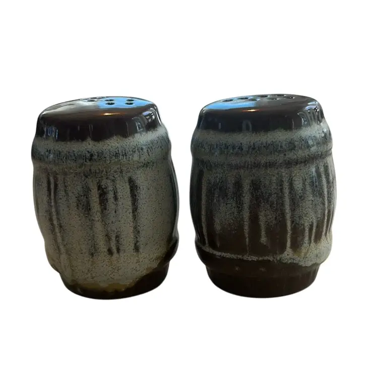 VTG brown drip glaze stoneware pottery salt and pepper shakers