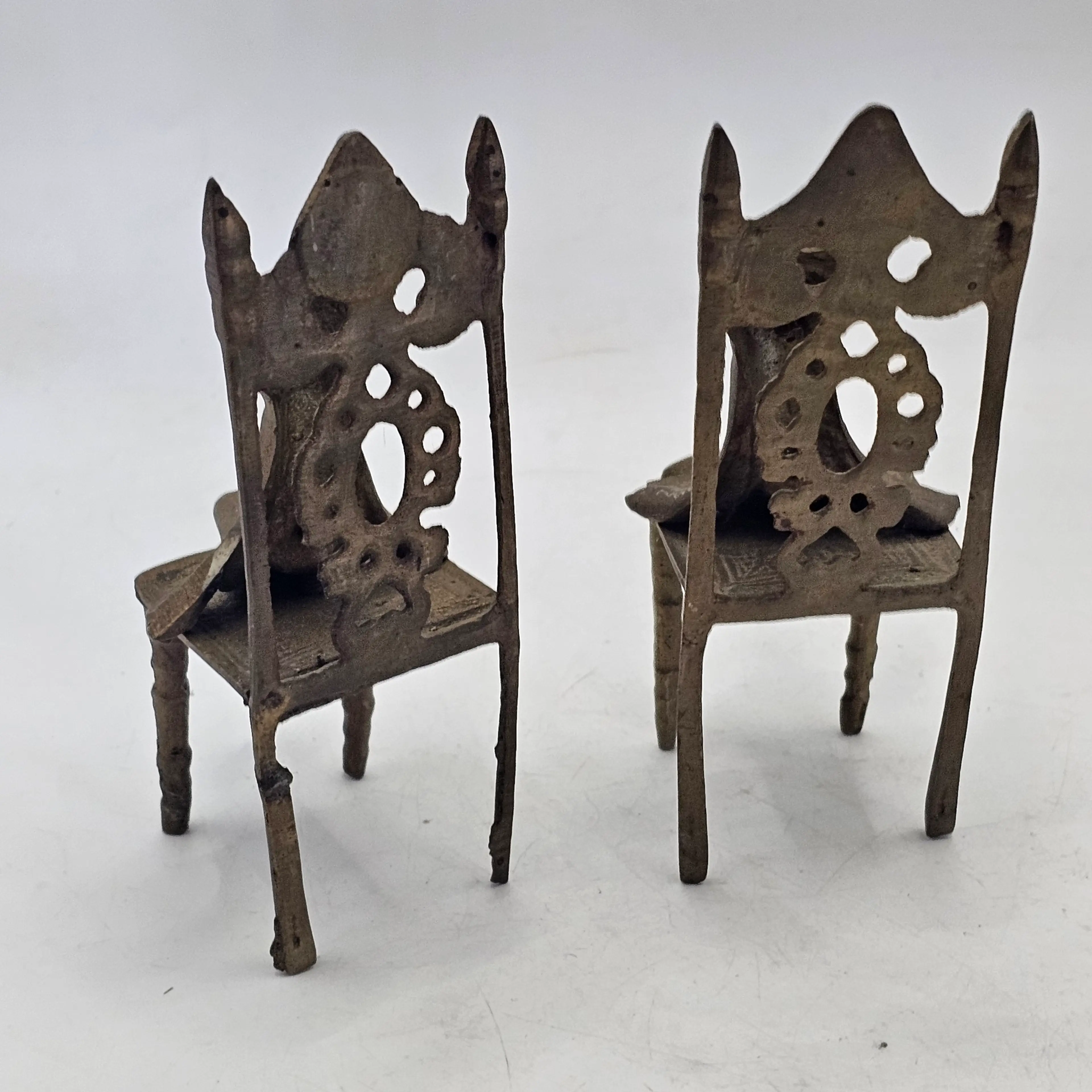 Image 4 of 6