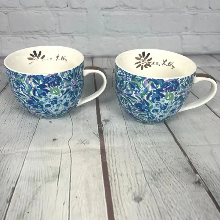 Lily Pulitzer Large Coffee Tea Mugs Set of 2 Blue Floral 12 oz White Gold Trim