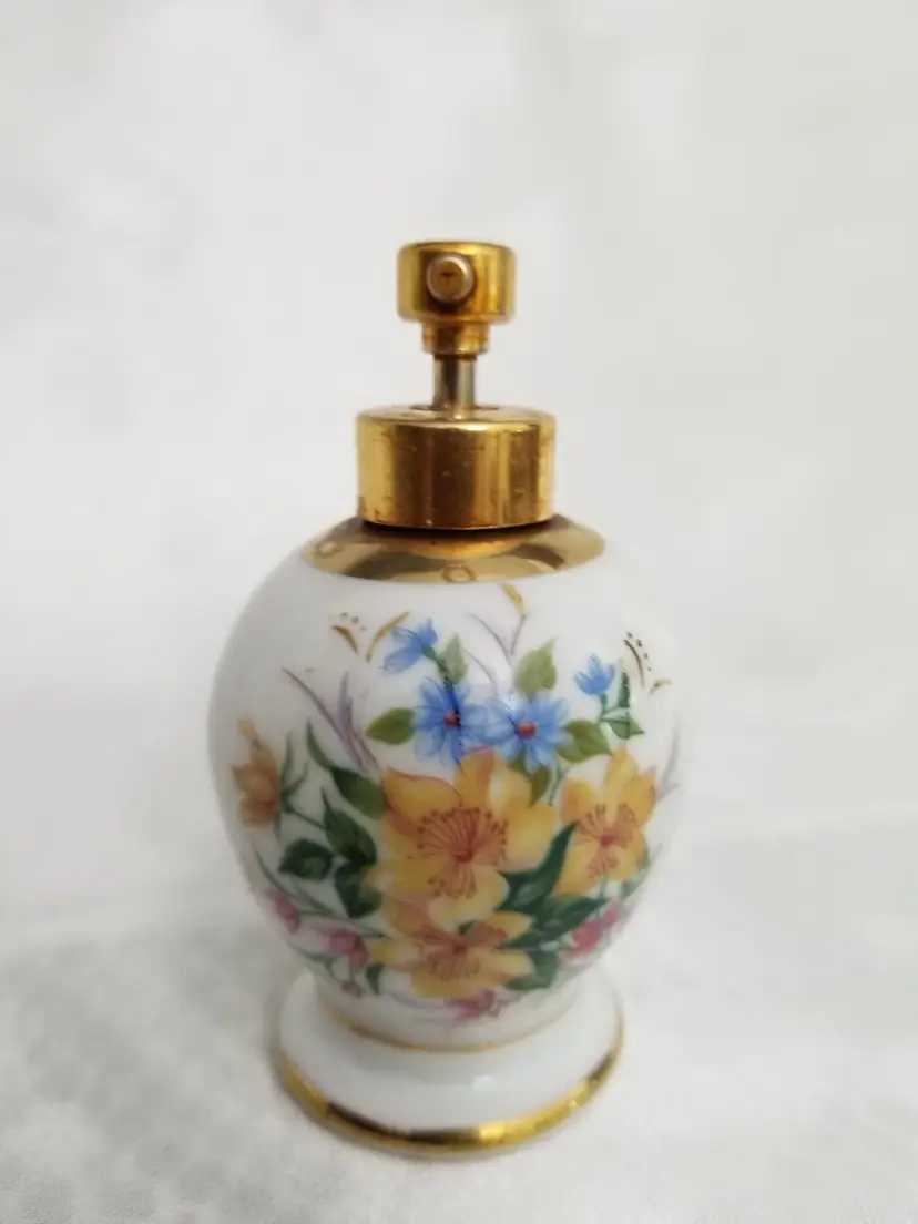 #118 Vintage Holmspray Porcelain Bulbless Perfume Spray Atomizer