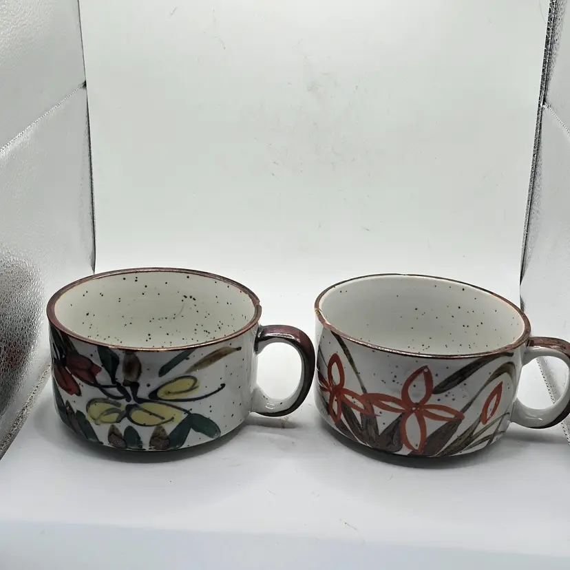 Vintage Stoneware Soup Mugs Retro Floral Design Japan Speckled Set Of 2