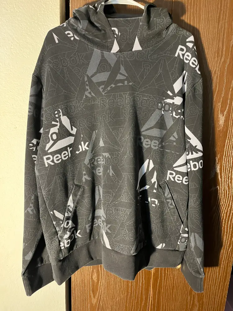 REEBOK Mens Hoodie XL Gray All Over Logo Pullover Sweatshirt Athleisure Stretch