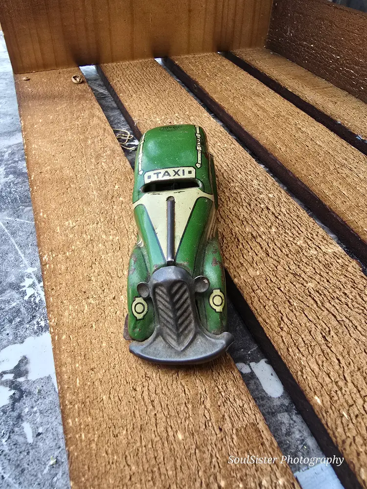 FABULOUS VINTAGE 1930'S MARX GREEN TIN LITHO WIND UP TRICKY TAXI