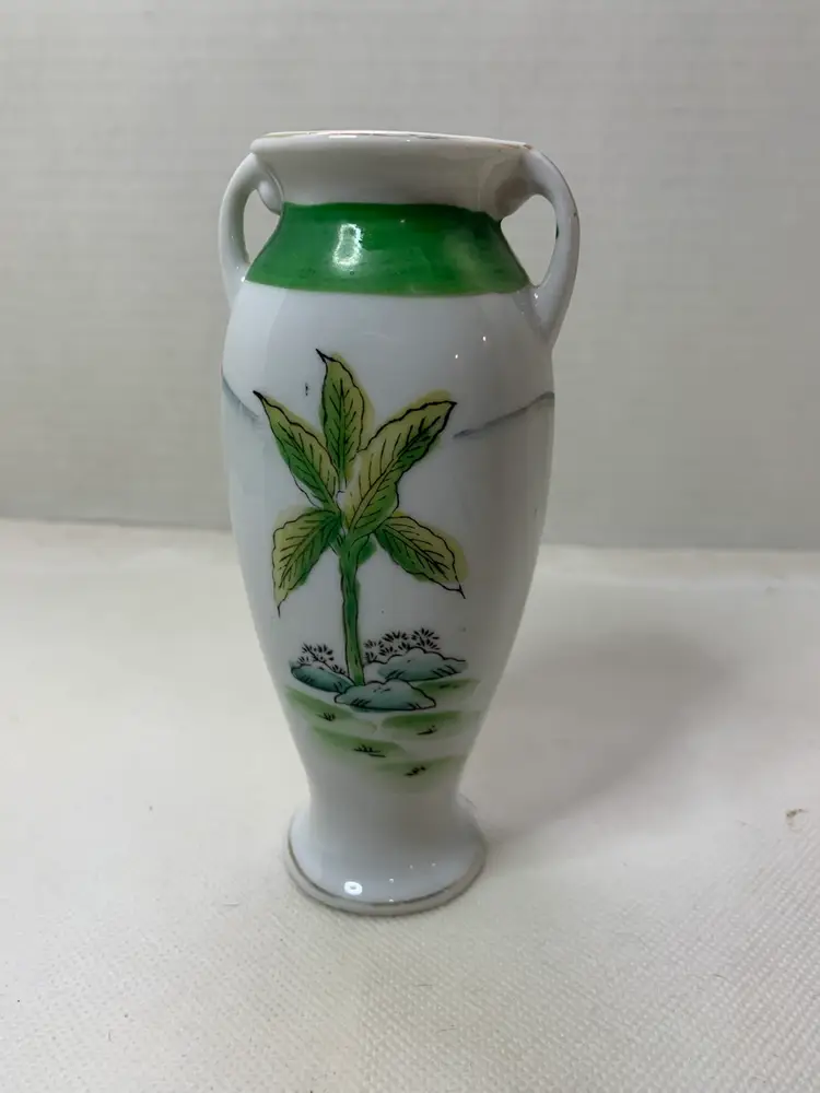 Occupied Japan Vase
