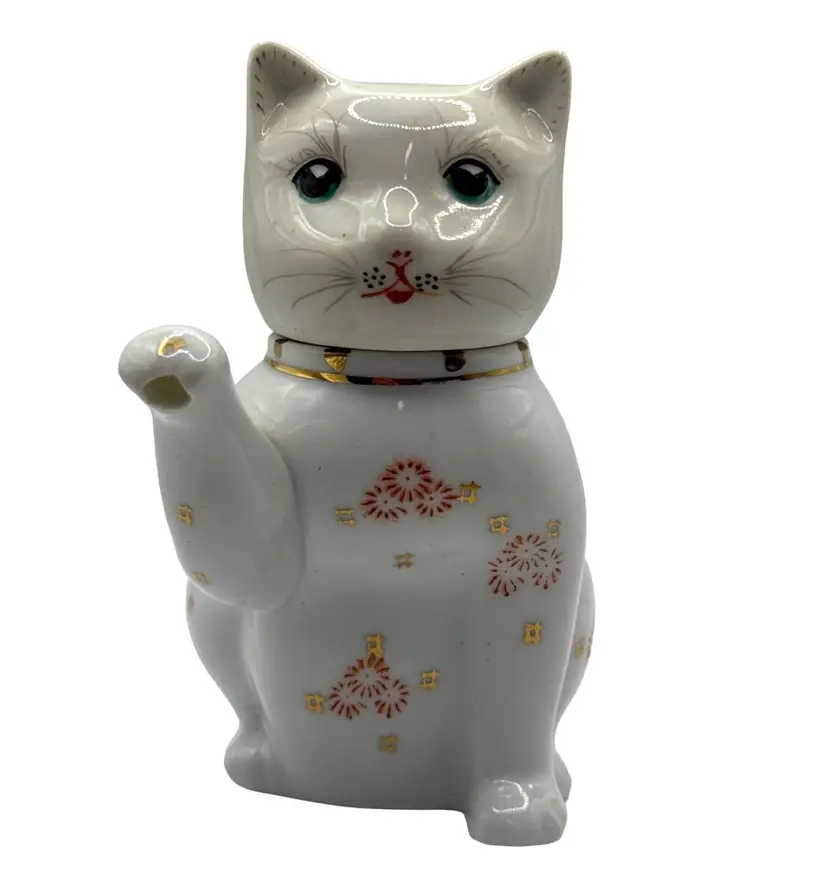 Vintage 80s Lucky Chinese Japanese Cat Creamer White Floral Maneki Neko