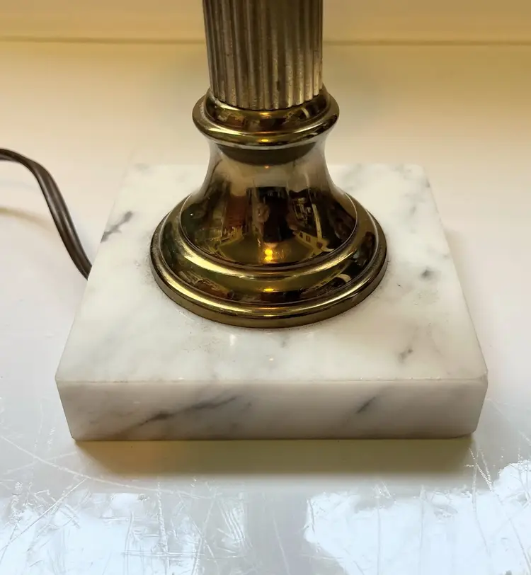 Vintage Fenton Table  Lamp Marble Base