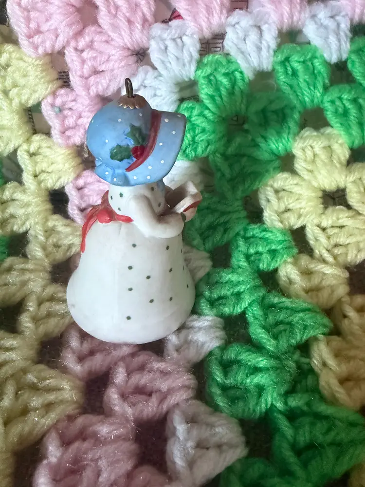 Sweet Holly Hobbie Christmas Bell Limited Edition 1980 Music of Christmas