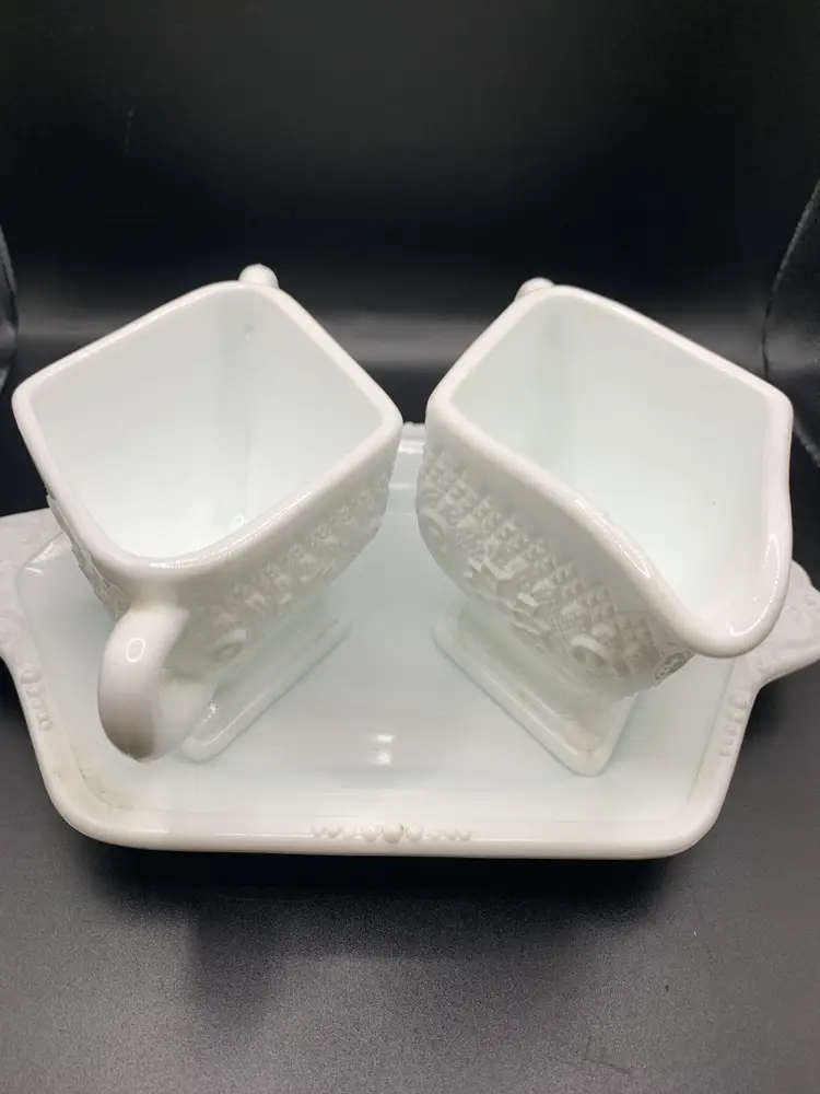 Indiana Milk Glass Tiara Sugar Creamer Set ***