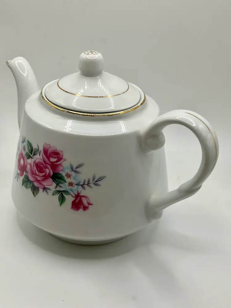 Vintage Porcelain Cabbage Rose Bouquet Gold  Trim Teapot China 5”
