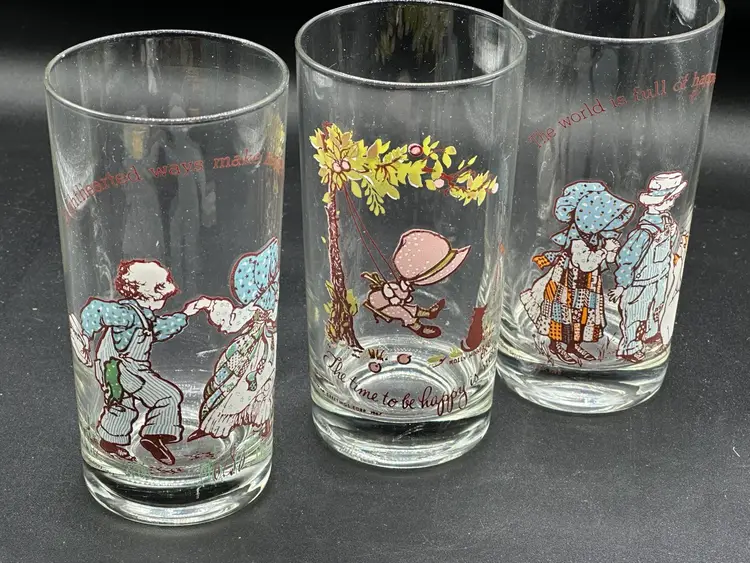 Vintage Set Of 3 Holly Hobbie Drinking Glasses