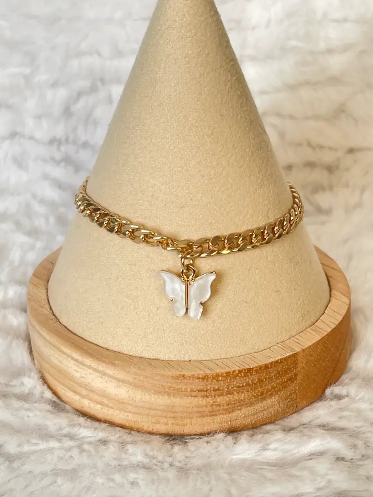 Gold tone Butterfly Charm Bracelet 7-8”