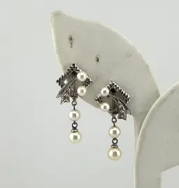 Vintage Silver Tone and Pearl Screw Back Earrings 1.25”
