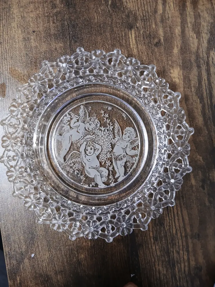 Vintage EAPG Cherub Lace Glass Plate Daisy Chain Boarder