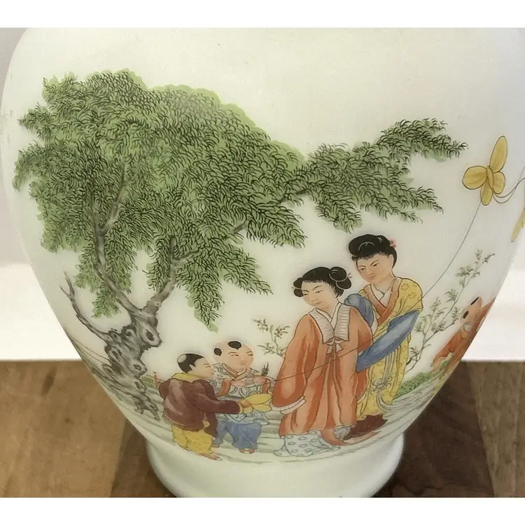 Vintage White Satin Glass Asian Ginger Jar ~ Norleans ~ Italy