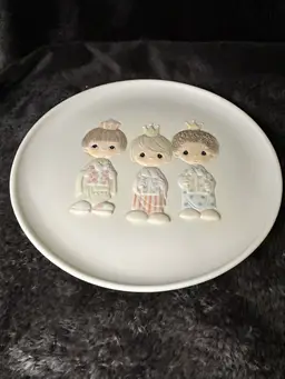 PRECIOUS MOMENTS Limited Edition Christmas Plate "WEE THREE KINGS" #03293