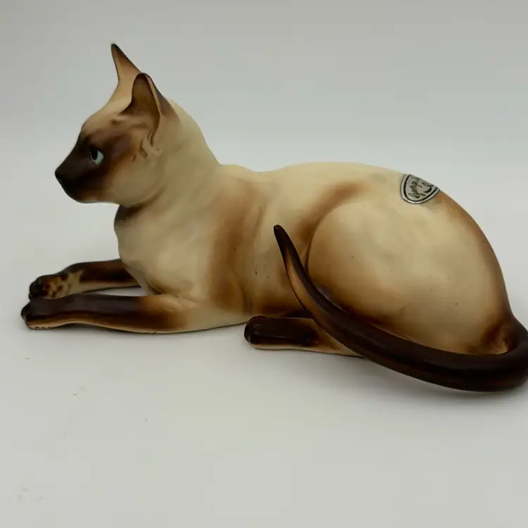 #01 Vintage Ceramic Siamese George Imports