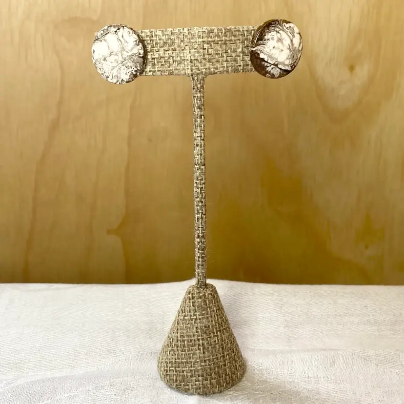 Vtg Crazy Horse Stone Style Brown White Acrylic Round Cabochon Pierced Earrings