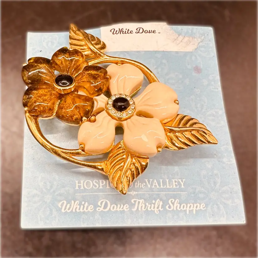 35. VTG Flower Brooch, Sarah Coventry???