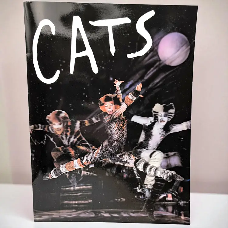 Cats Original 2001 Touring Company Souvenir Brochure Andrew Lloyd Webber Musical