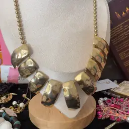 #07 - Jewelry As Shown