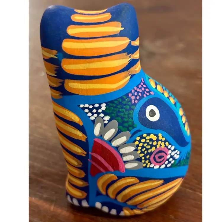 Talavera “Hecho In Mexico”  Floral Folk Art Terracotta Red Clay Hand Painted Sitting Cat Figurine 3.5”