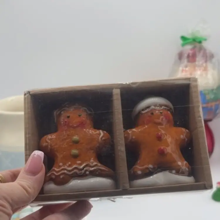 Gingerbread Salt And Pepper Shakers