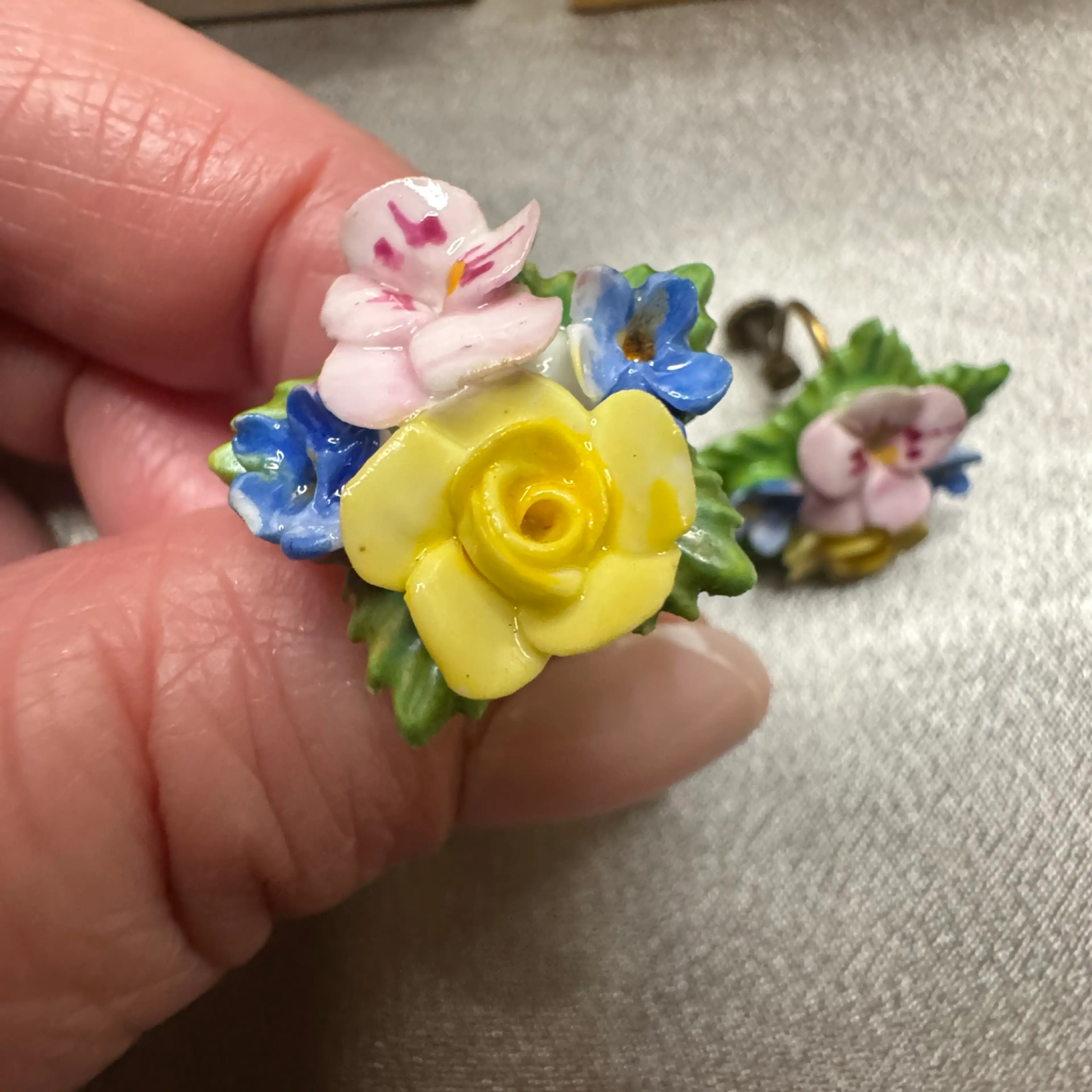 Image 2 of 10