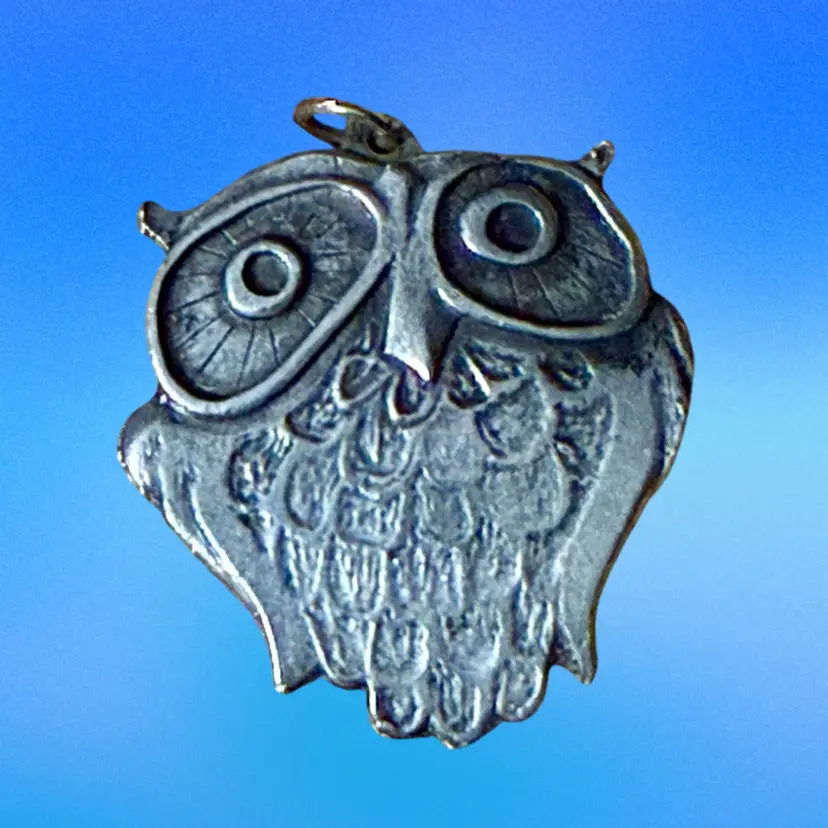 Vintage Signed Metzke Owl Silvertone Pendant
