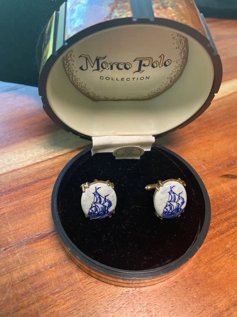 Vintage Marco Polo Delft Painted Cufflinks in Original Box
