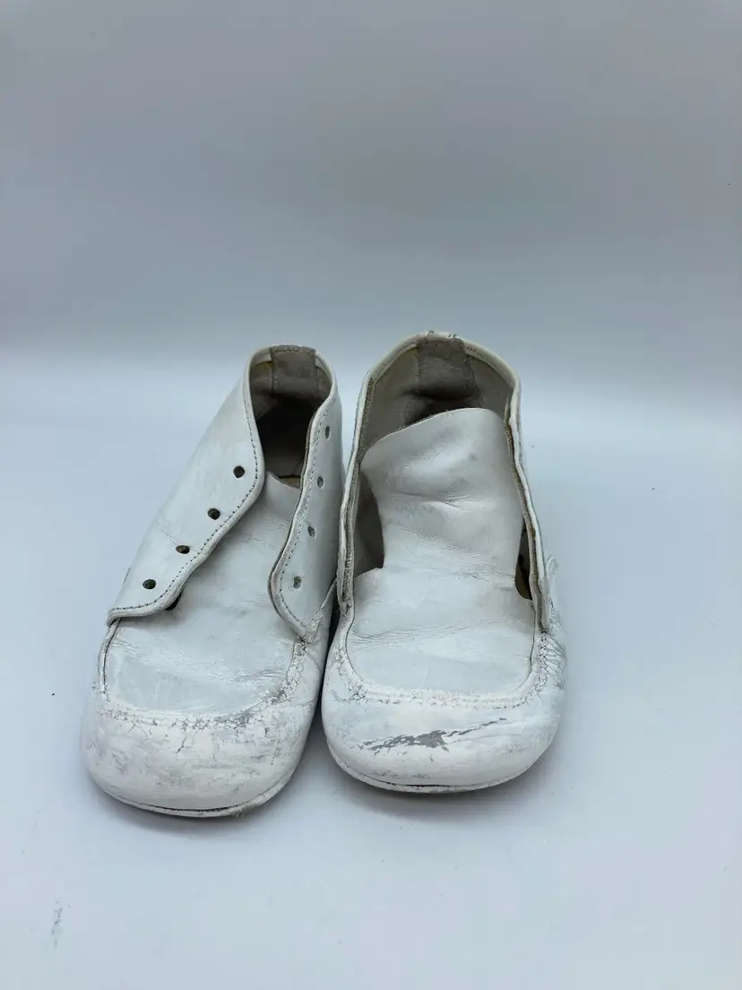Vintage Buster Brown Baby/Toddler Shoes White Leather High Top Lace up, no laces