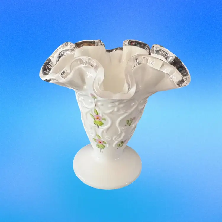 Fenton Violets In The Snow Vase