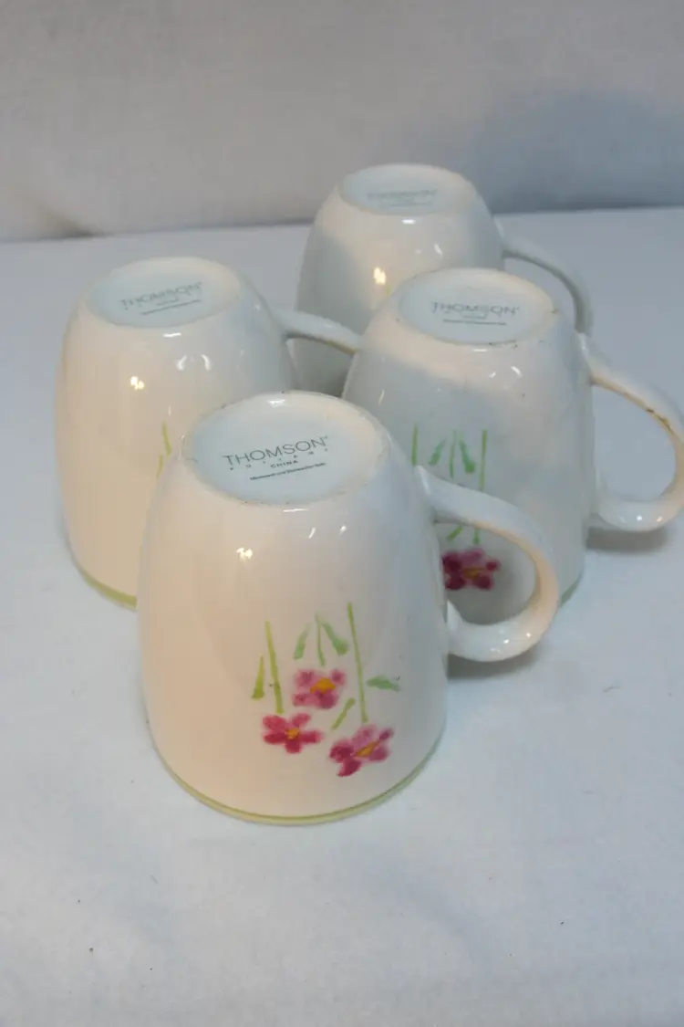Thomson Pottery China Pink Floral Tea Coffee Green Rim Cups Mugs Set of 4 RARE