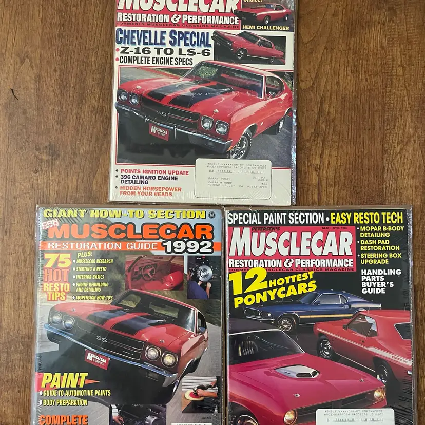 Lot Of 3 MUSCLE CAR MAGAZINES (MC002)