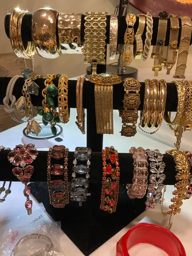 Pop Up Bangles, Bracelets And Trinket Boxes