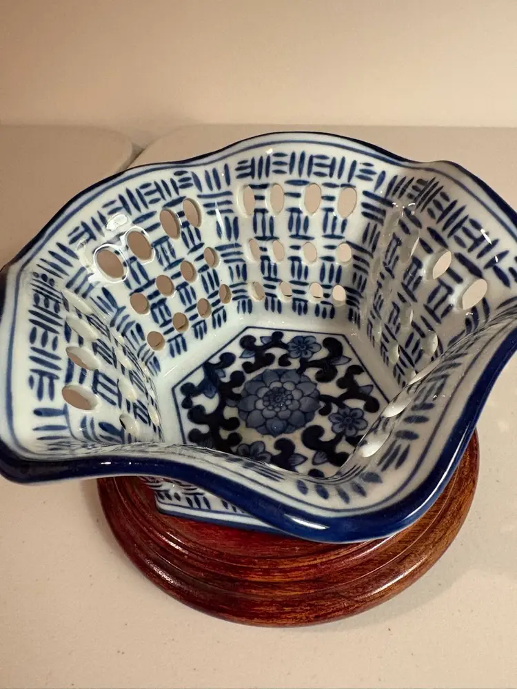 Chinese Porcelain Fruit Bowl