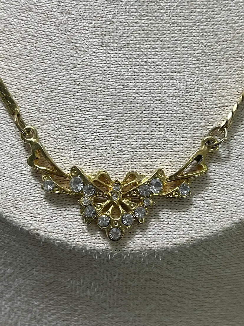 Vintage Goldtone Rhinestone Necklace 16”