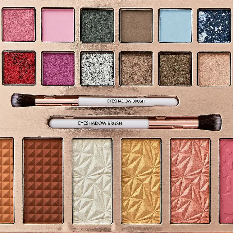 Paris Hilton Bombshell Beauty - 54pc Ultimate Face & Eye Palette New & Sealed