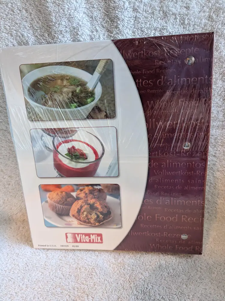 New Sealed Vita-Mix 5200 Owners Manual Whole Food Recipe Cookbook 3-Ring Binder