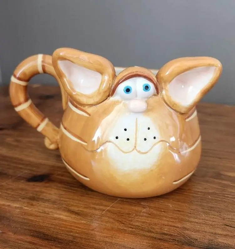 #01 Russ Douglas Ceramic Orange Cat Mug & Plate 3D
